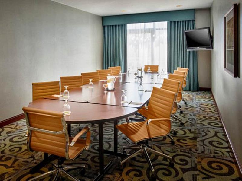 Courtyard by Marriott Saratoga Springs Hotell Exteriör bild