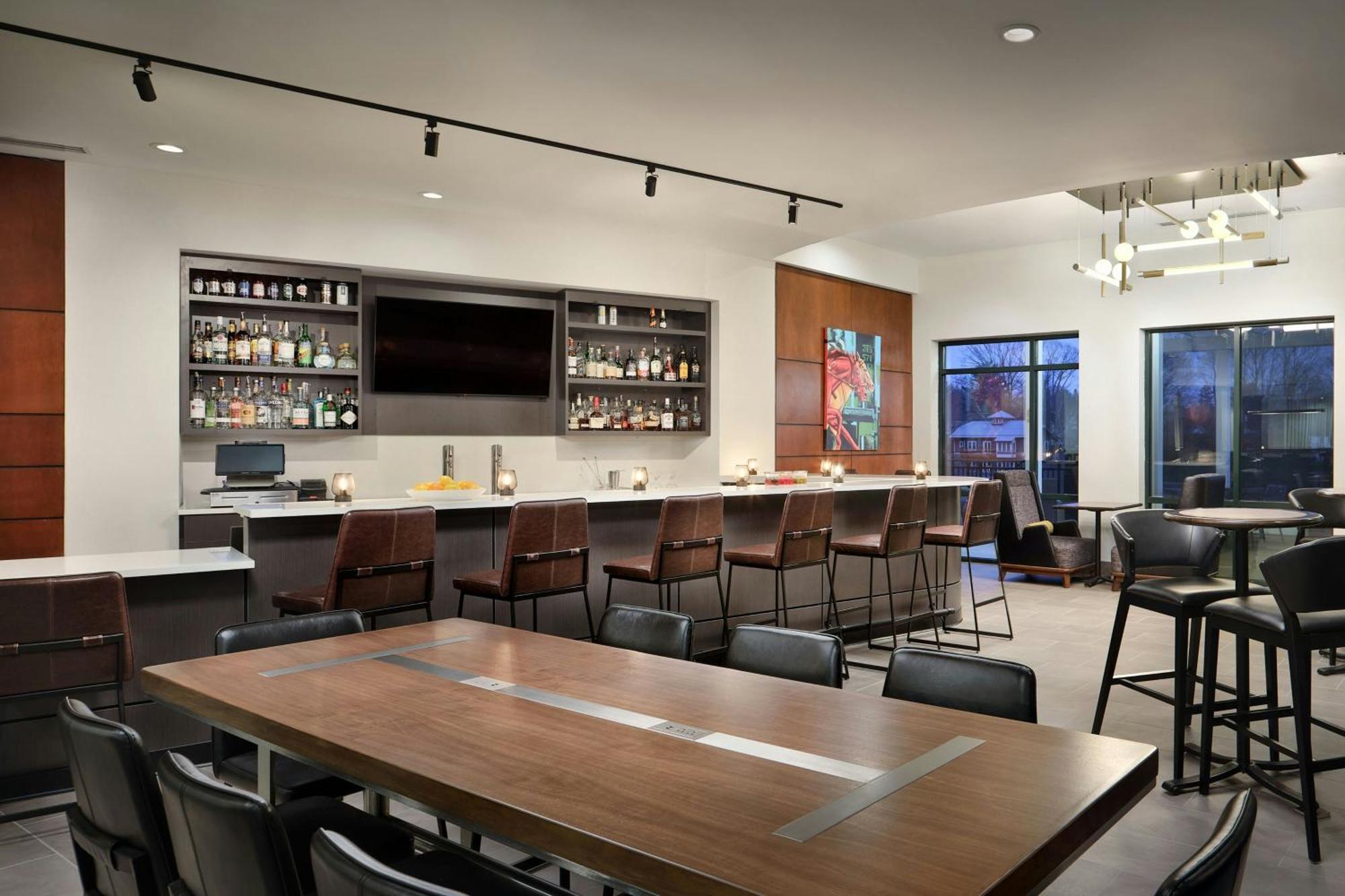 Courtyard by Marriott Saratoga Springs Hotell Exteriör bild