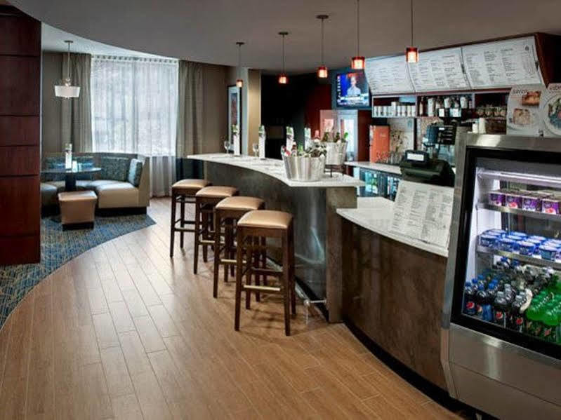Courtyard by Marriott Saratoga Springs Hotell Exteriör bild